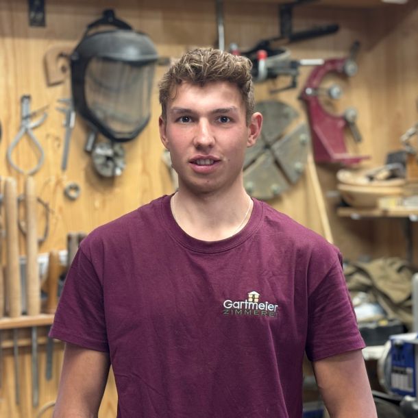 Albert Stürzer, Zimmerergeselle