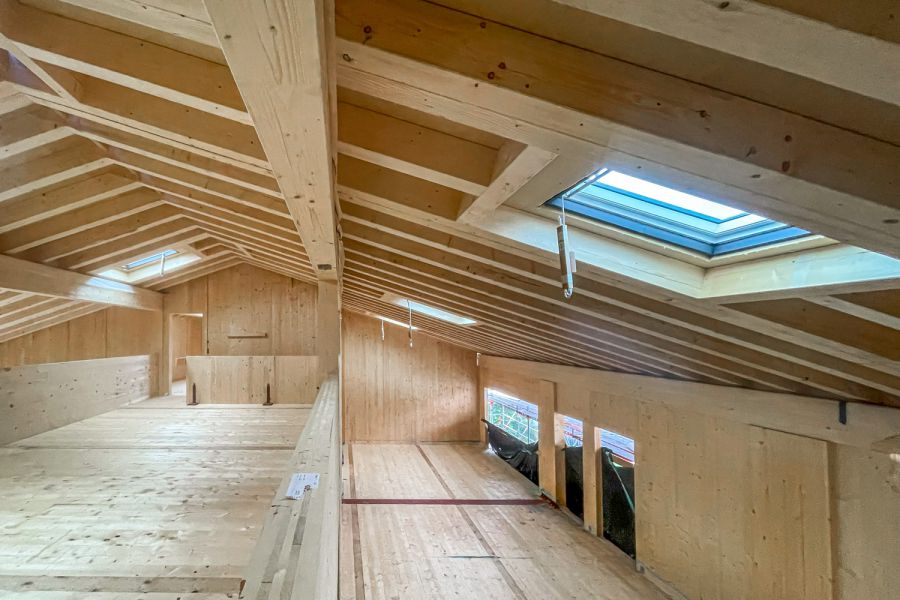 Dachstuhl einer Gewerbehalle in Oberbayern