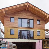 Bau eines Holzhauses der Zimmerei Gartmeier